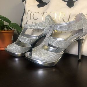 Silver sparkle glitter zipper high heel shoes.